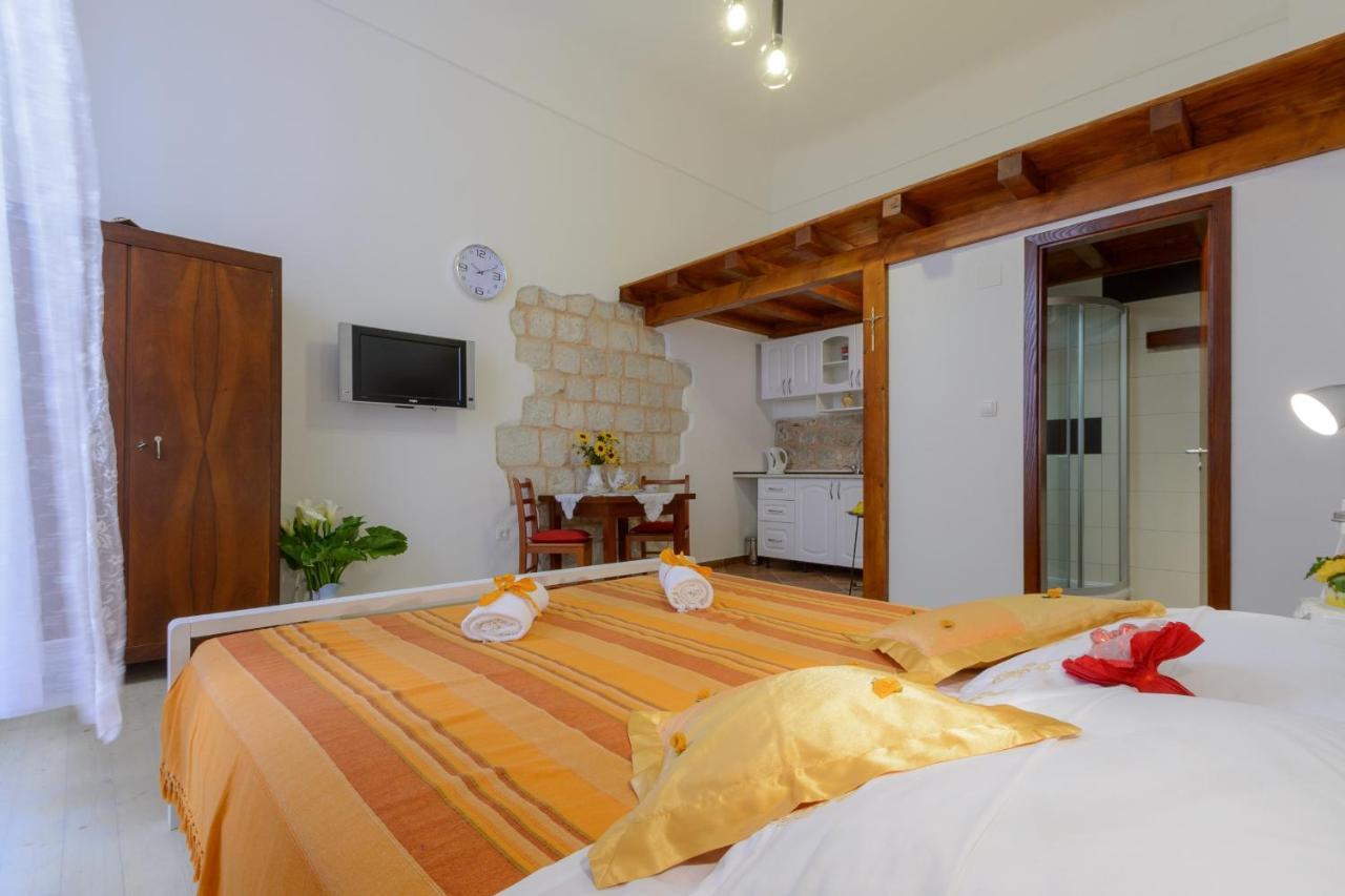 Apartment Klara ดูบรอฟนิก ภายนอก รูปภาพ
